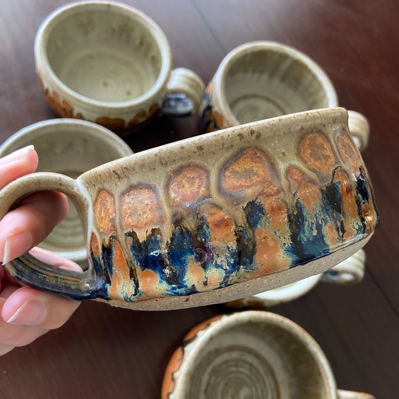 Set of 6 Studio Pottery large Handled Bowls or Shallow Large Mug Signed & Stamp - Picture 2 of 12